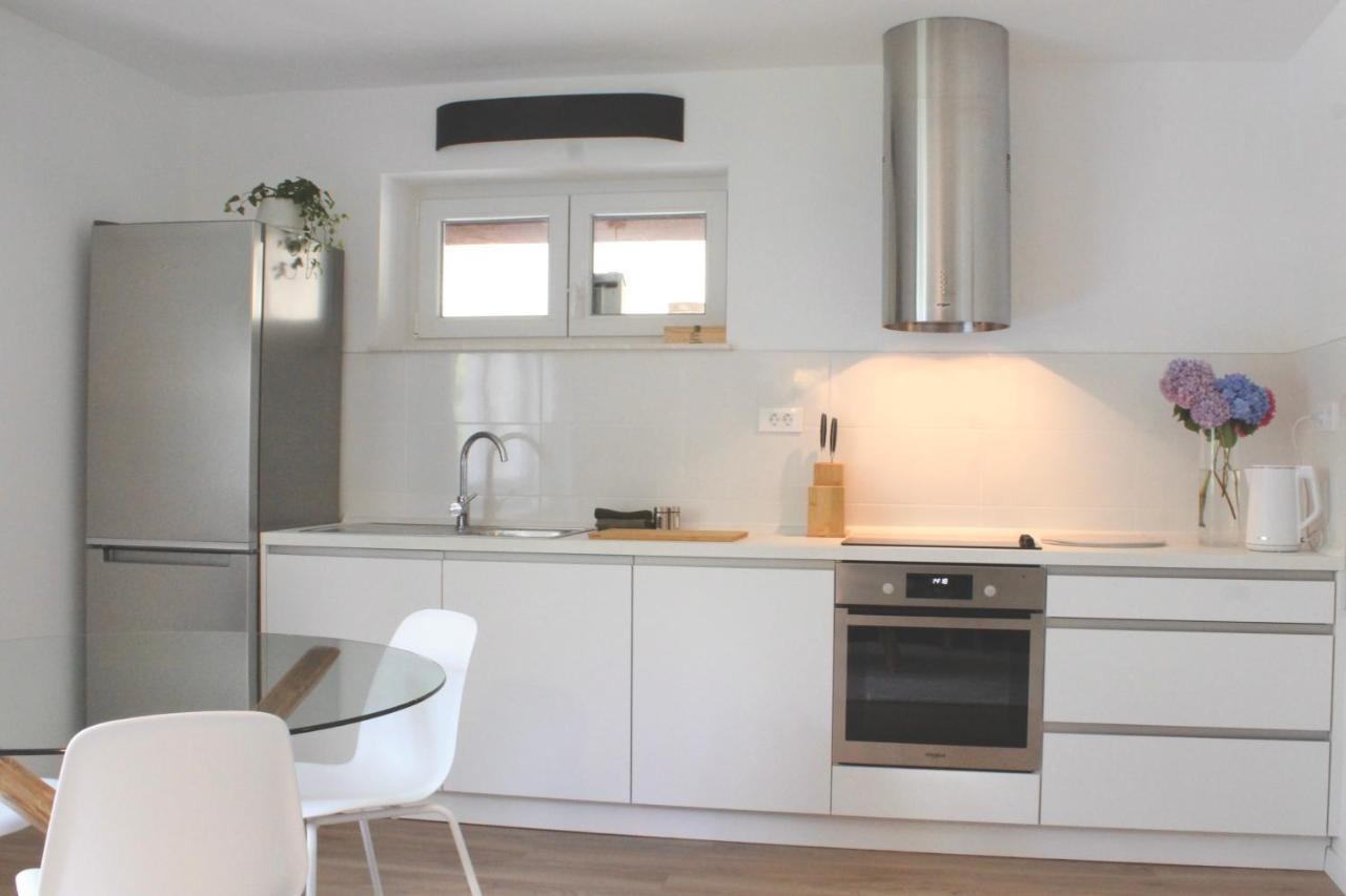 Stardust Apartment Zagreb Buitenkant foto