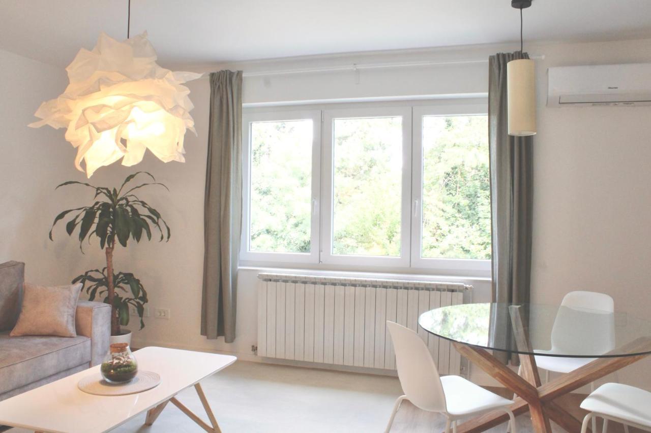 Stardust Apartment Zagreb Buitenkant foto
