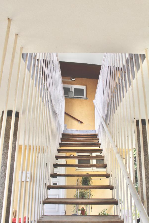 Stardust Apartment Zagreb Buitenkant foto